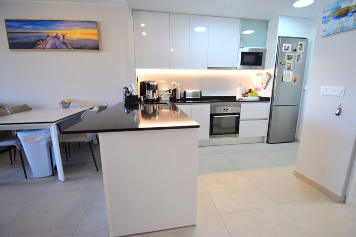 Image No.7-2 Bed Apartment for sale