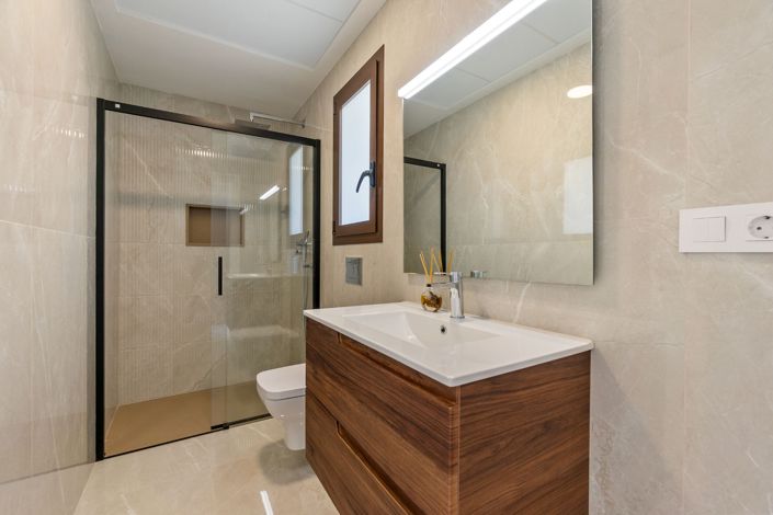 Image No.14-3 Bed Villa for sale