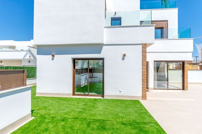 Image No.24-3 Bed Villa for sale