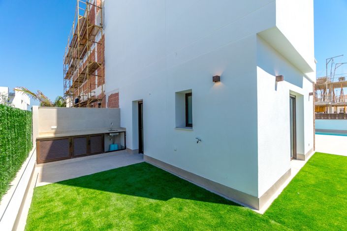 Image No.25-3 Bed Villa for sale