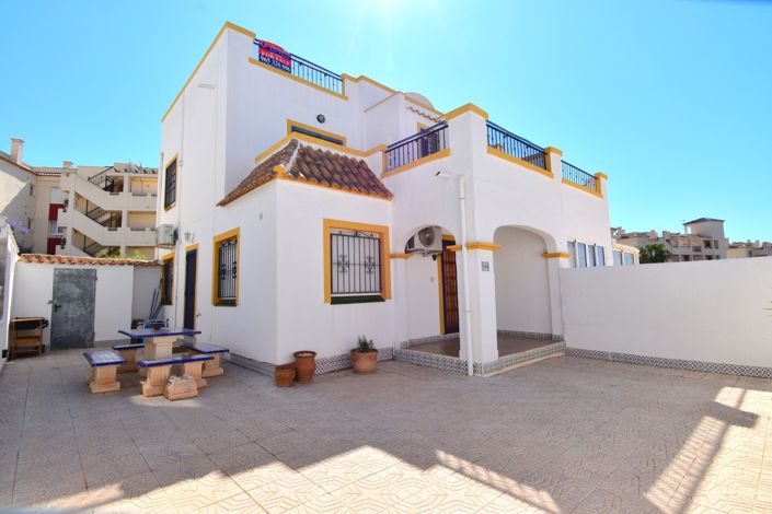 Image No.1-3 Bed Villa for sale