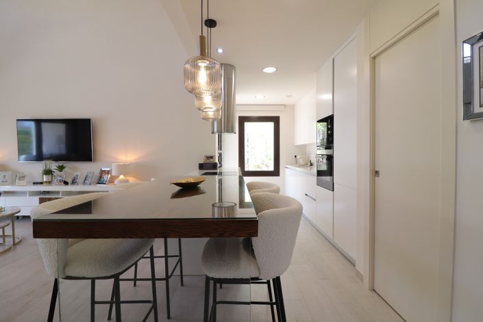 Image No.10-3 Bed Villa for sale