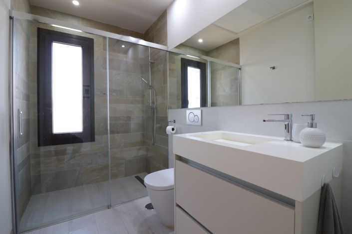 Image No.20-3 Bed Villa for sale