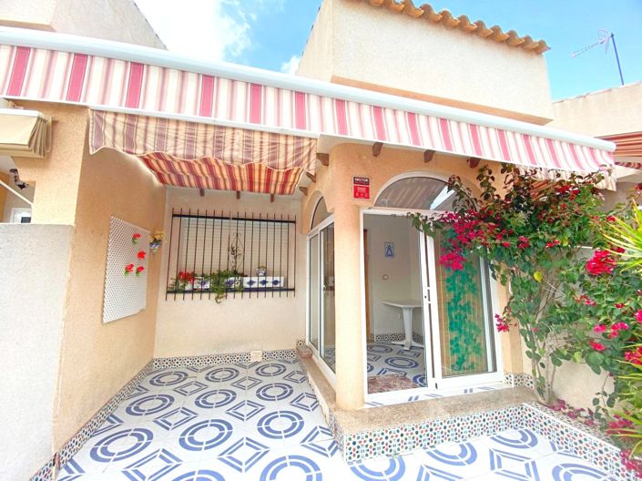 Image No.1-3 Bed Townhouse for sale