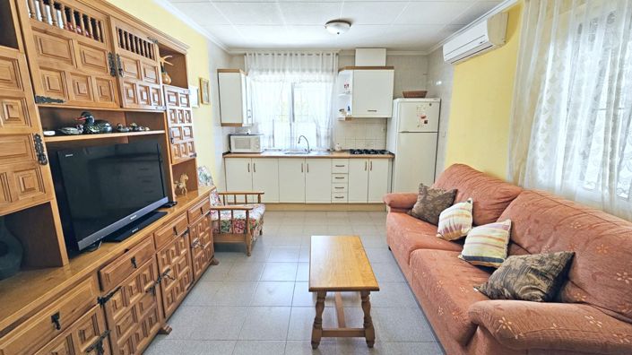 Image No.12-3 Bed Townhouse for sale