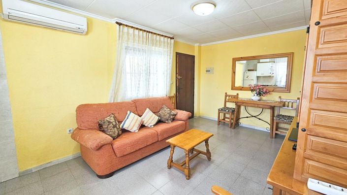 Image No.14-3 Bed Townhouse for sale