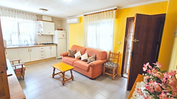 Image No.15-3 Bed Townhouse for sale