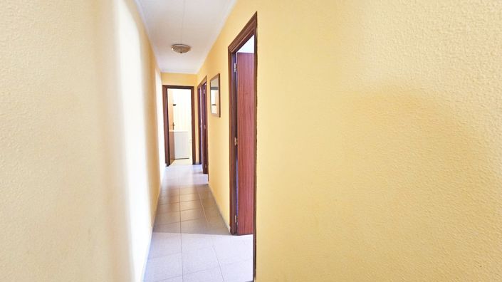 Image No.17-3 Bed Townhouse for sale