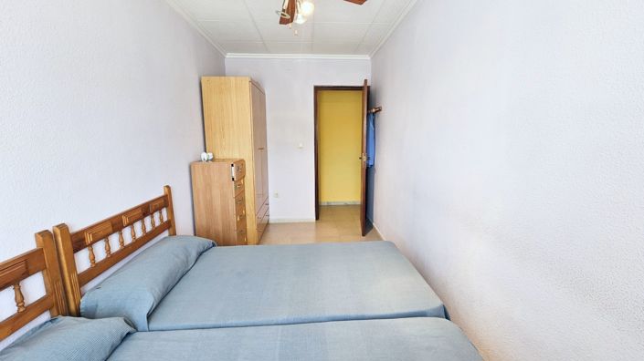 Image No.21-3 Bed Townhouse for sale