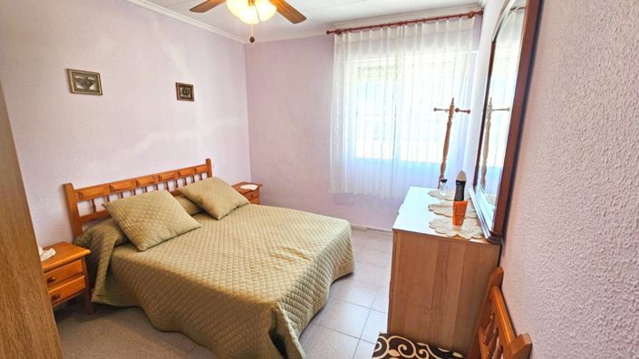 Image No.25-3 Bed Townhouse for sale