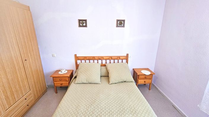 Image No.26-3 Bed Townhouse for sale