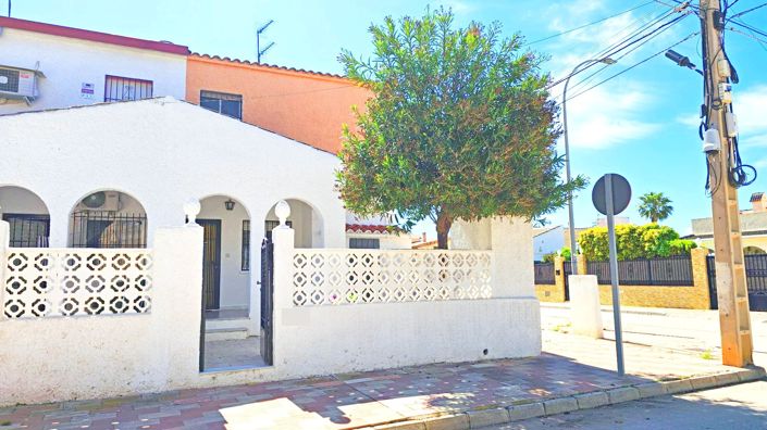 Image No.5-3 Bed Townhouse for sale