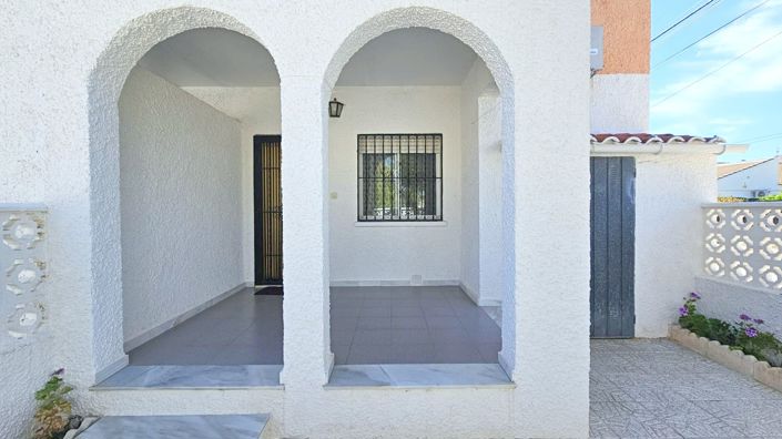 Image No.8-3 Bed Townhouse for sale