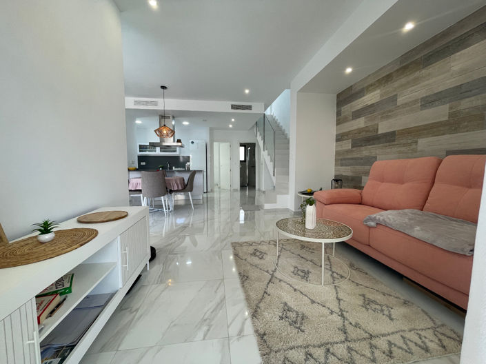 Image No.13-3 Bed Villa for sale