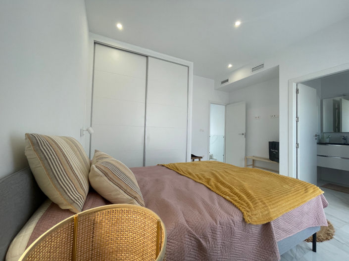 Image No.7-3 Bed Villa for sale