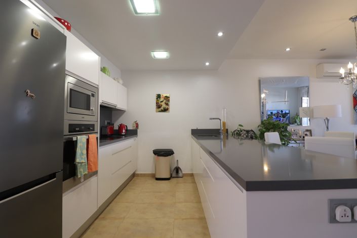 Image No.7-3 Bed Townhouse for sale