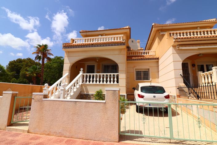 Image No.1-3 Bed Townhouse for sale