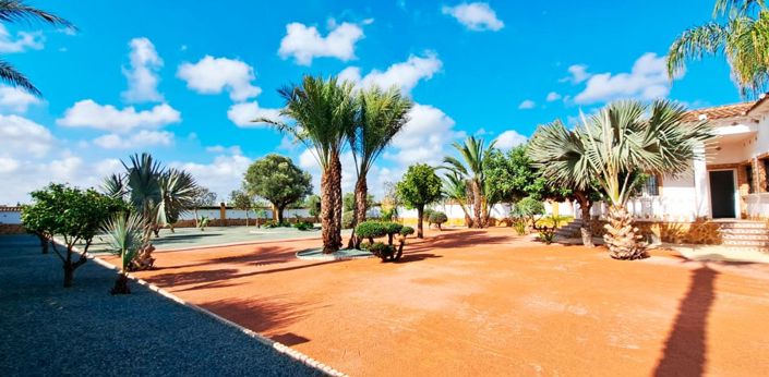 Image No.16-3 Bed Country Property for sale