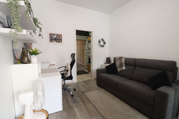 Image No.11-3 Bed Townhouse for sale