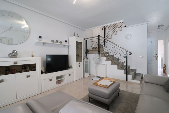 Image No.7-3 Bed Townhouse for sale