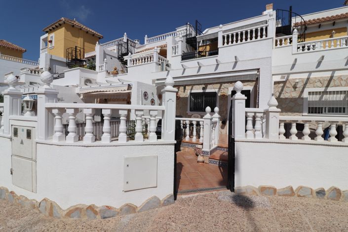 Image No.1-3 Bed Townhouse for sale