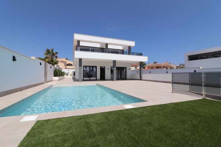 Image No.1-3 Bed Villa for sale