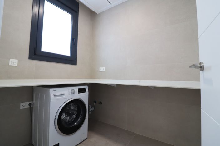 Image No.13-3 Bed Villa for sale