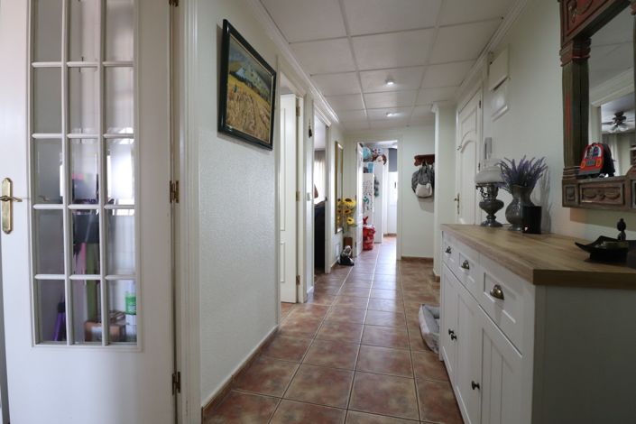 Image No.11-3 Bed Apartment for sale