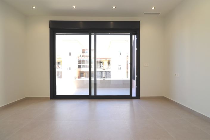 Image No.22-3 Bed Villa for sale