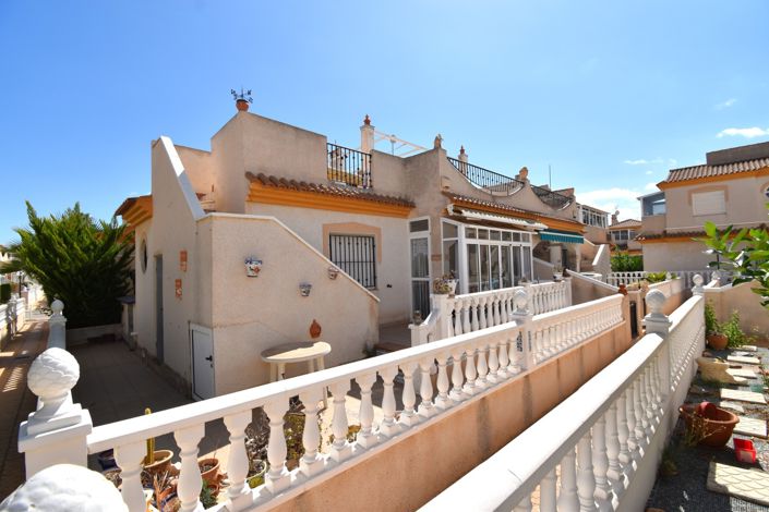 Image No.1-2 Bed Property for sale