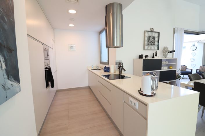 Image No.11-3 Bed Villa for sale