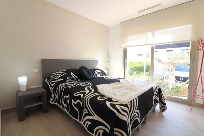 Image No.17-3 Bed Villa for sale