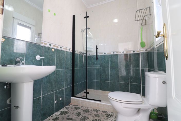 Image No.15-3 Bed Villa for sale