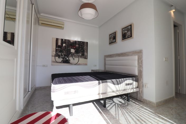 Image No.17-3 Bed Villa for sale