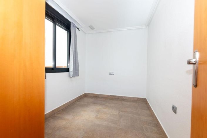 Image No.13-2 Bed Apartment for sale