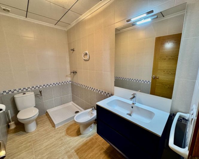 Image No.12-3 Bed Apartment for sale