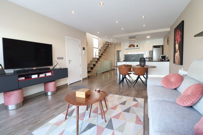 Image No.3-3 Bed Villa for sale