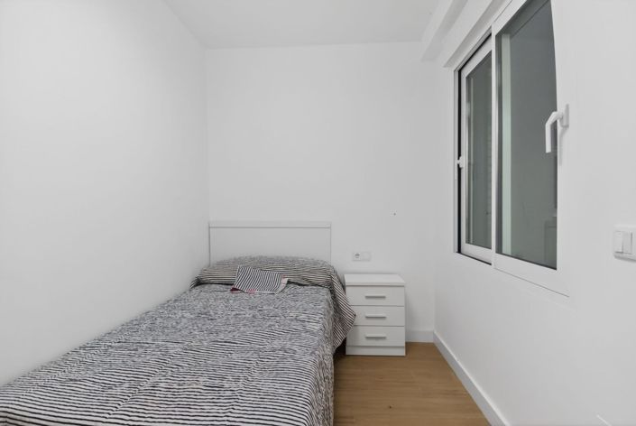 Image No.14-4 Bed Apartment for sale