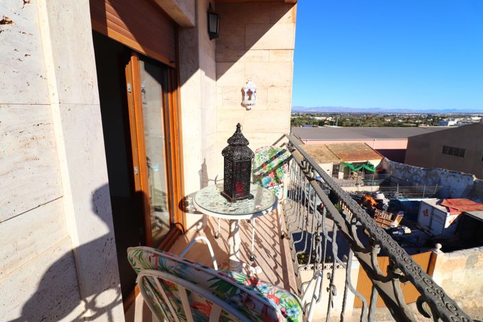 Image No.16-2 Bed Apartment for sale