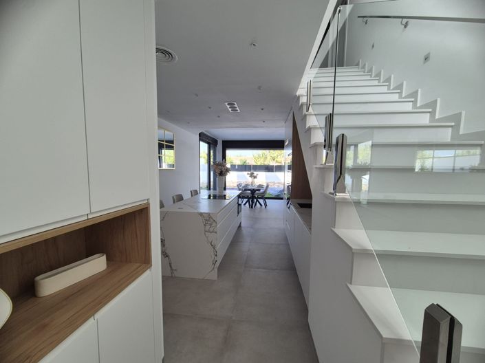 Image No.10-3 Bed Villa for sale