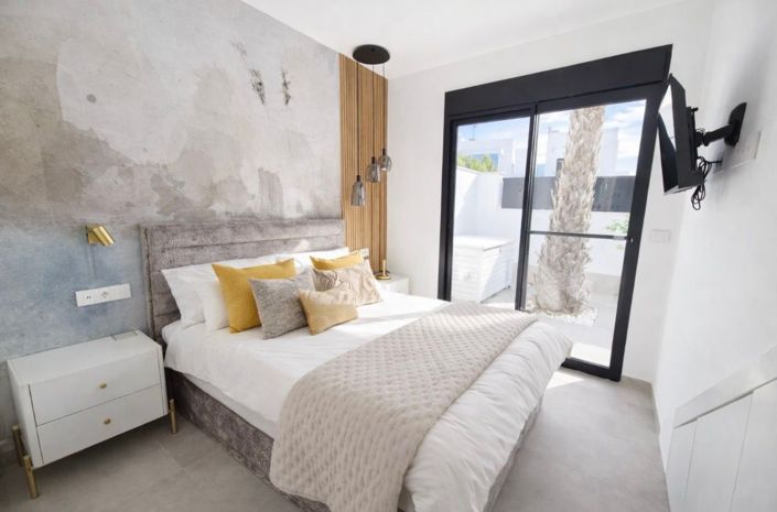 Image No.14-3 Bed Villa for sale