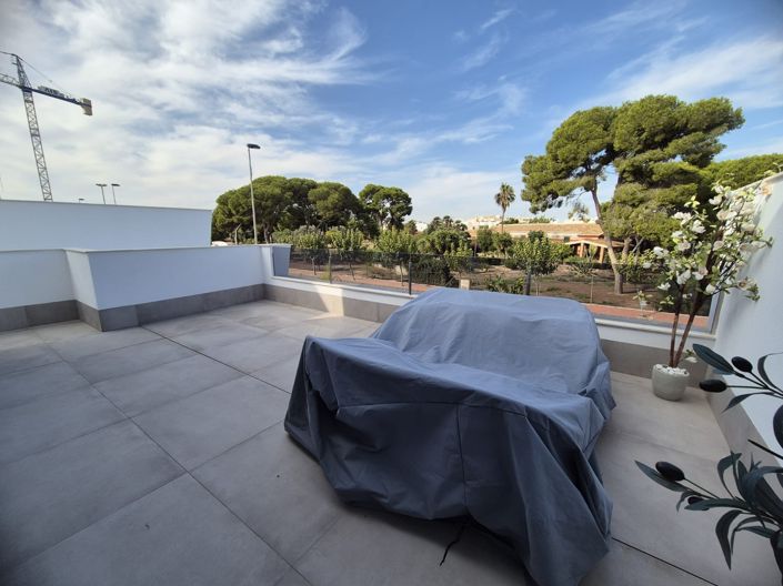 Image No.23-3 Bed Villa for sale