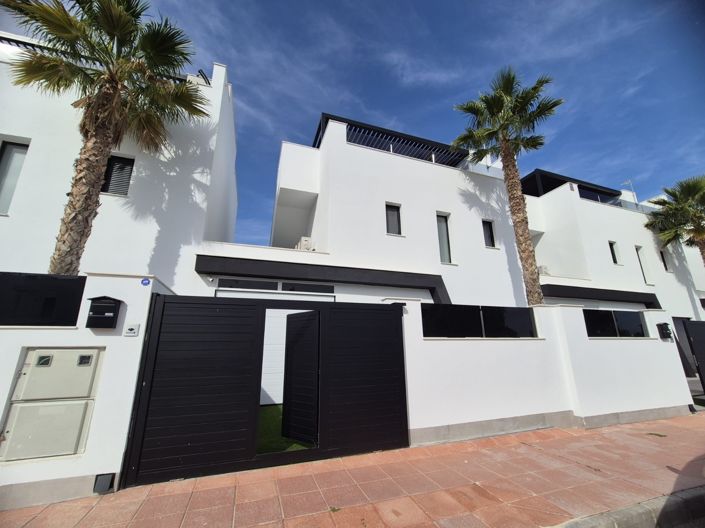 Image No.5-3 Bed Villa for sale