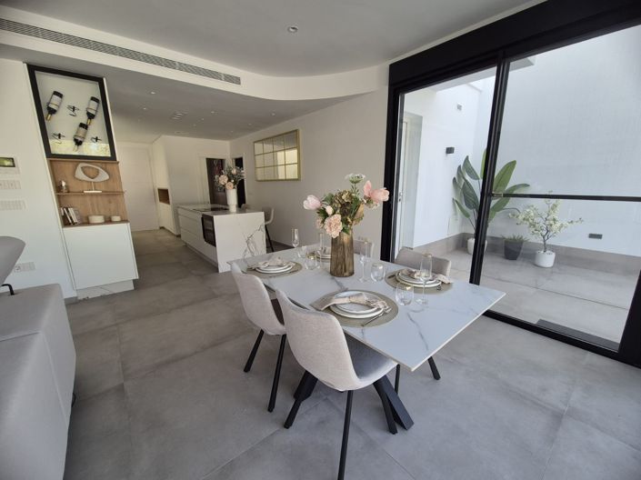 Image No.7-3 Bed Villa for sale