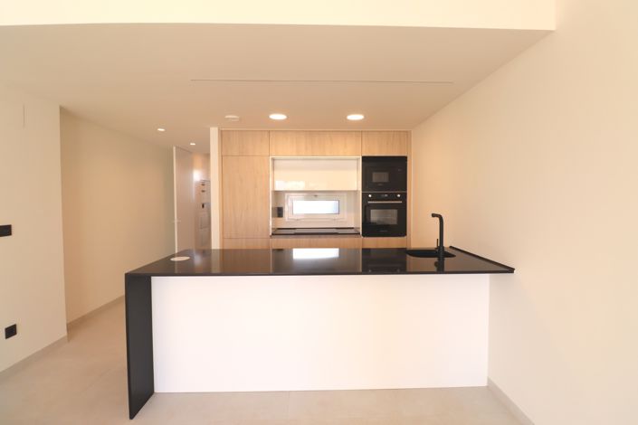 Image No.6-2 Bed Apartment for sale