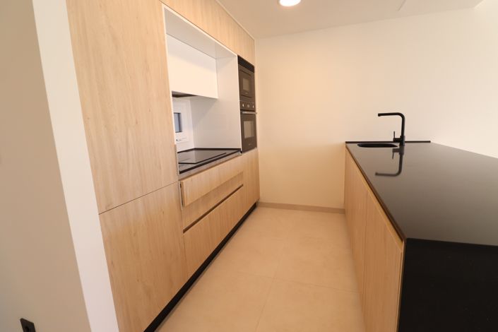Image No.6-2 Bed Apartment for sale