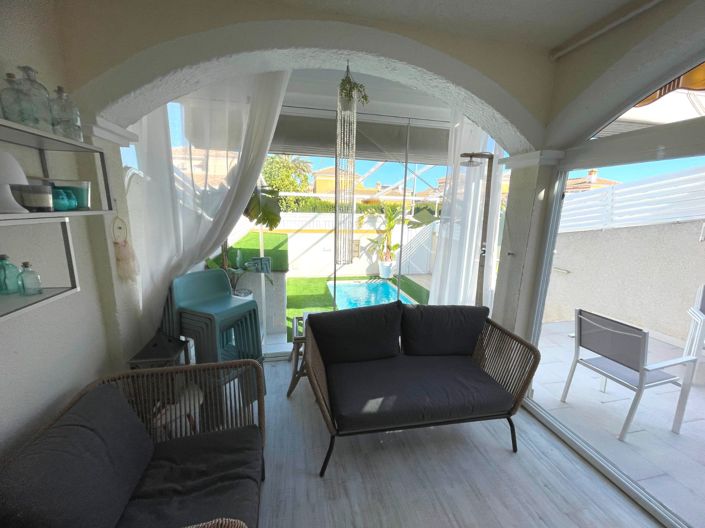 Image No.14-3 Bed Townhouse for sale