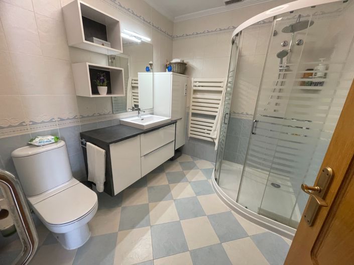 Image No.16-3 Bed Townhouse for sale