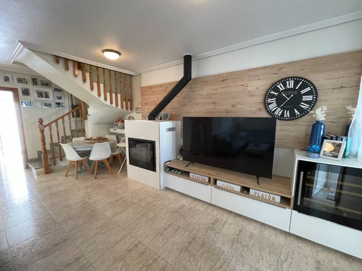 Image No.8-3 Bed Townhouse for sale