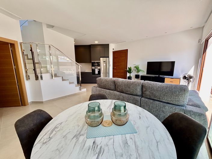 Image No.7-3 Bed Villa for sale